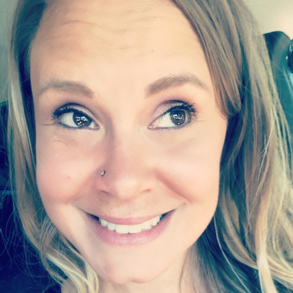 Meet your Posher, Julia